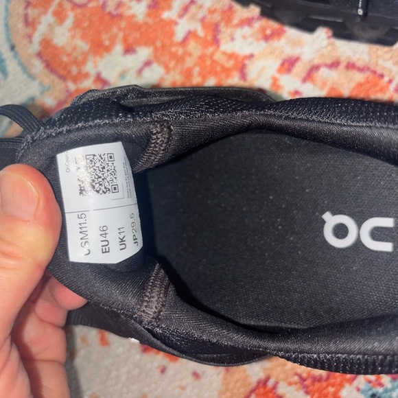 On Running Cloudswift Men's Athletic Shoes in Black - Picture 7 of 10